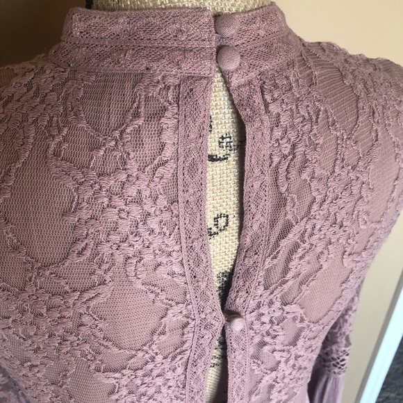 Brand new American Eagle laced flowy blouse - Picture 3 of 7